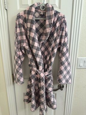 Victoria's Secret Pink and Black Plaid Plush Robe with Crest Patch